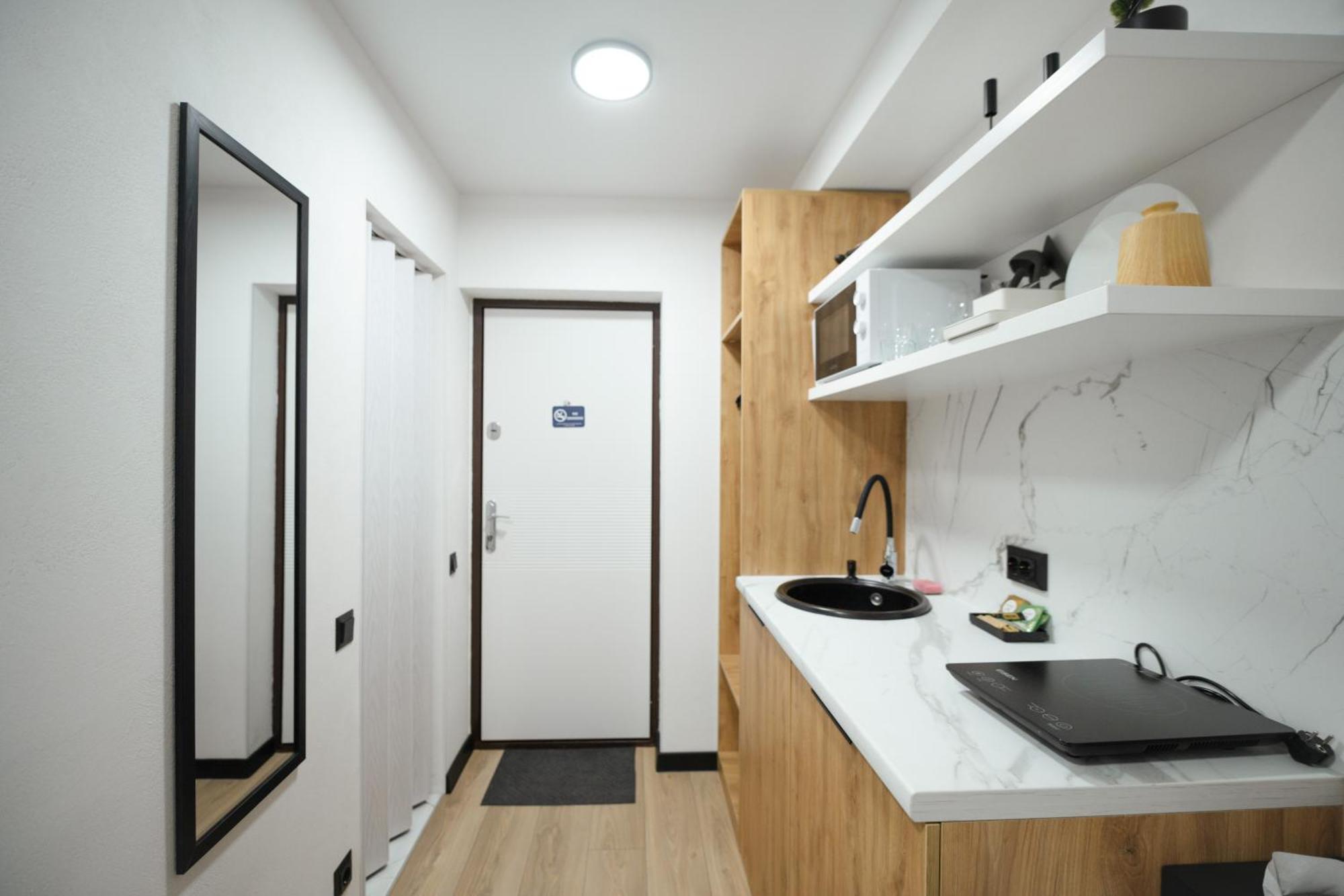 Myfreedom Апартаменти Вул Лаврська 4 Kyiv Exterior photo